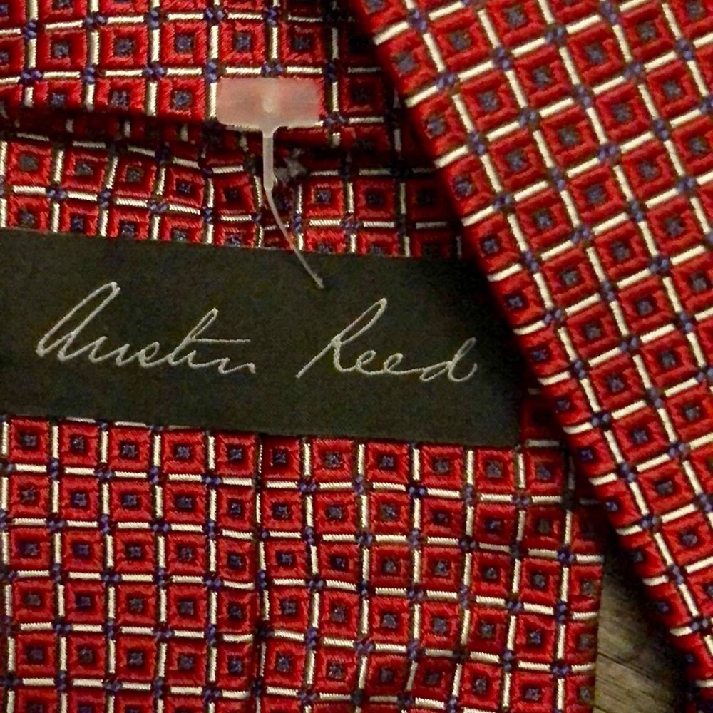 Austin Reed tie - Picture 4 of 4